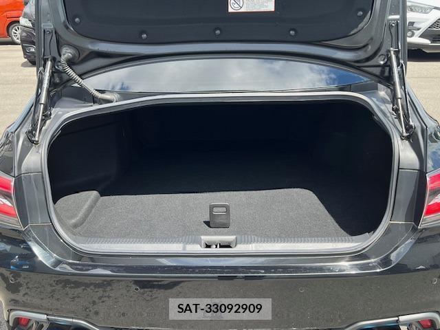 Toyota CROWN HYBRID 2019-05 8329552-6