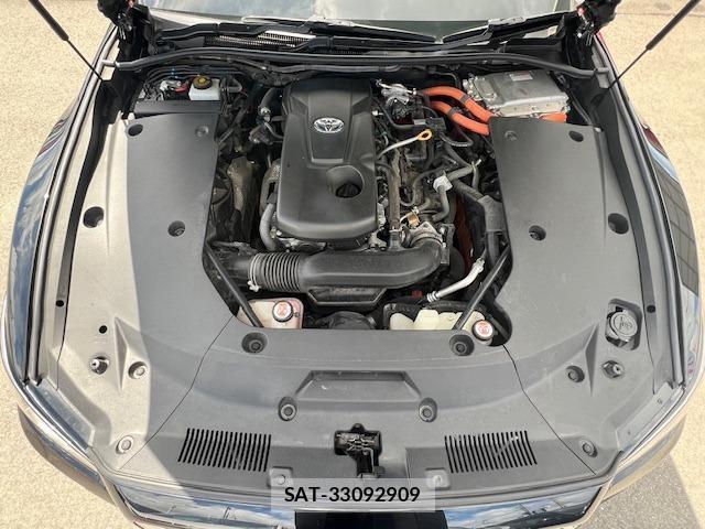 Toyota CROWN HYBRID 2019-05 8329552-9