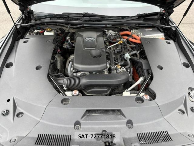 Toyota CROWN HYBRID 2019-06 8329553-10