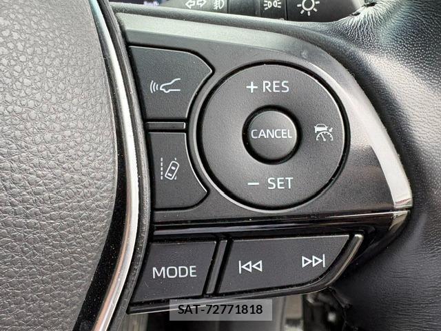 Toyota CROWN HYBRID 2019-06 8329553-12