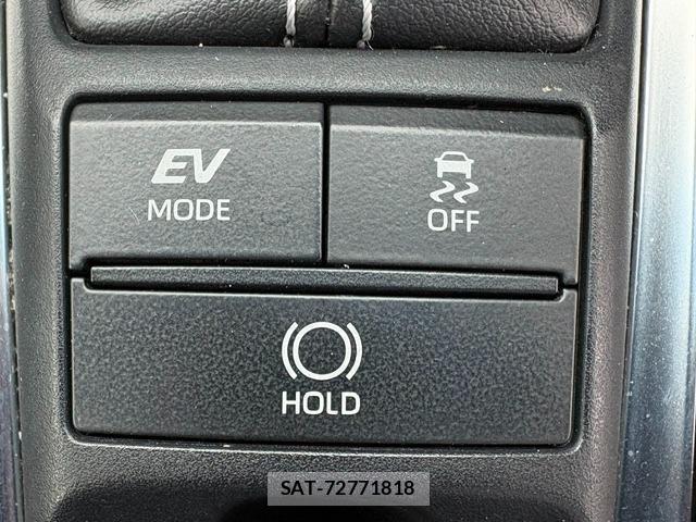 Toyota CROWN HYBRID 2019-06 8329553-13