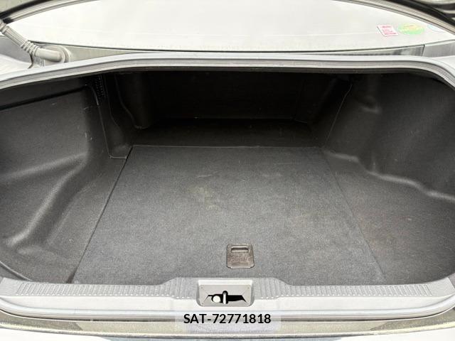Toyota CROWN HYBRID 2019-06 8329553-7