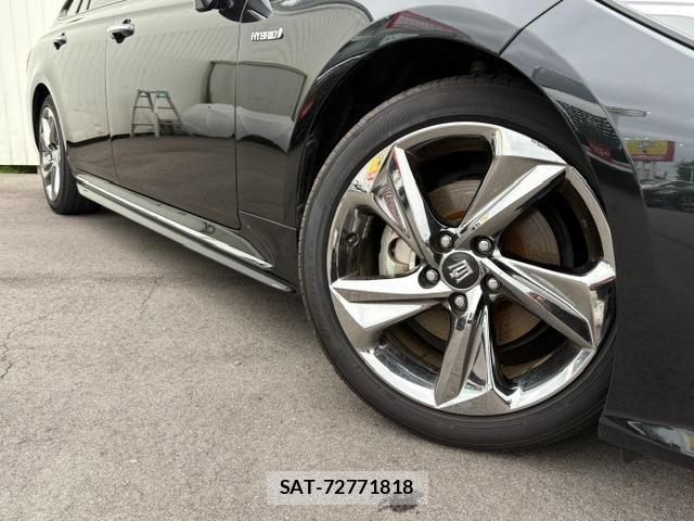 Toyota CROWN HYBRID 2019-06 8329553-9