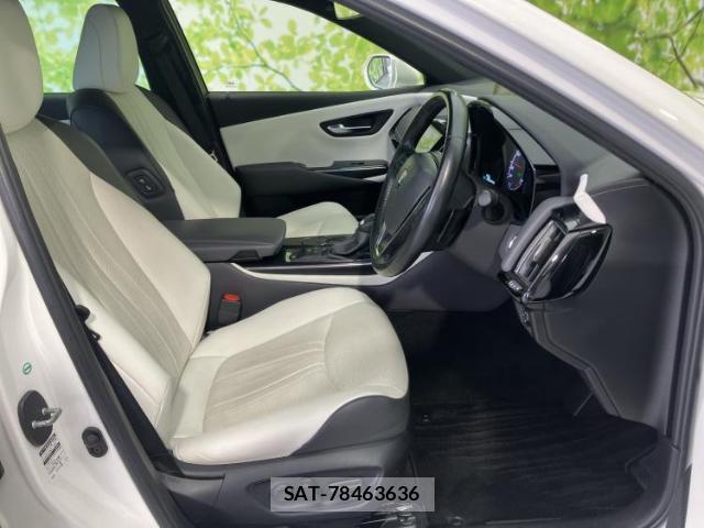Toyota CROWN HYBRID 2018-08 8330550-3