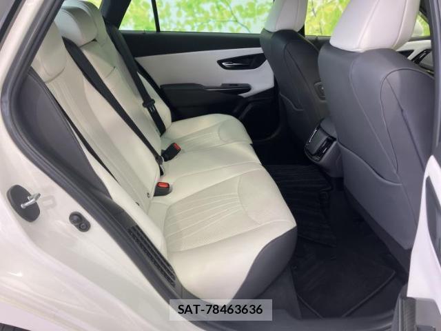Toyota CROWN HYBRID 2018-08 8330550-4