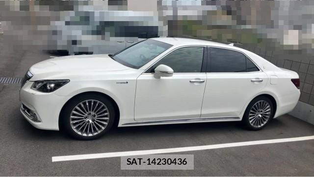Toyota CROWN MAJESTA 2013-12 8329246-10