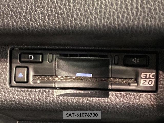 Toyota CROWN 2026-02 8328022-5