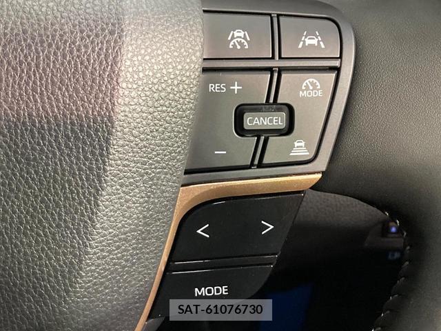 Toyota CROWN 2026-02 8328022-6