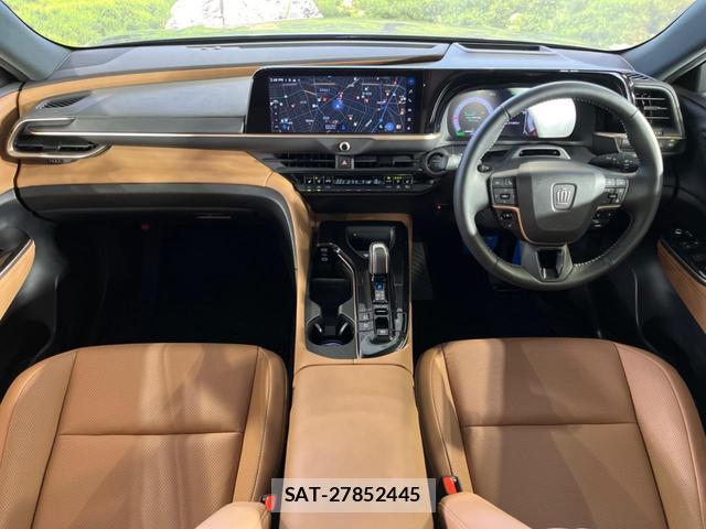 Toyota CROWN 2024-09 8328549-1