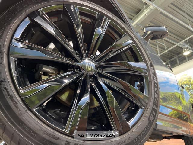 Toyota CROWN 2024-09 8328549-14