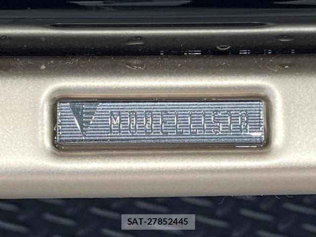 Toyota CROWN 2024-09 8328549-5