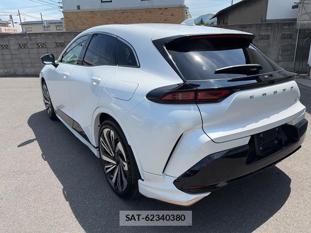 Toyota CROWN 2024-01 8328763-5