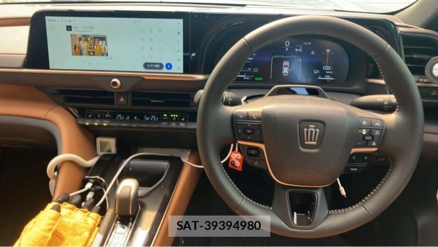 Toyota CROWN 2025-11 8329280-16