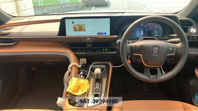 Toyota CROWN 2025-11 8329280-2