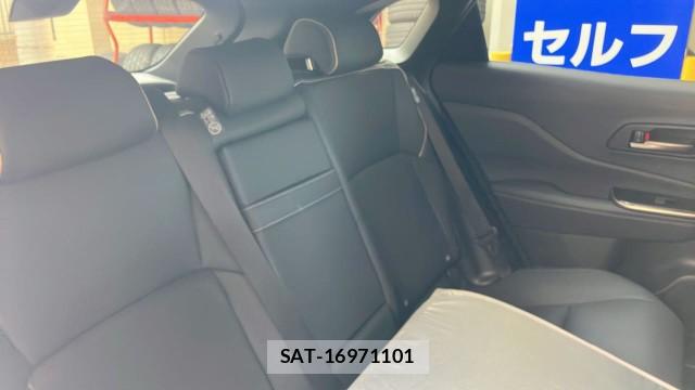 Toyota CROWN 2024-09 8329281-6