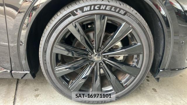Toyota CROWN 2024-09 8329281-8