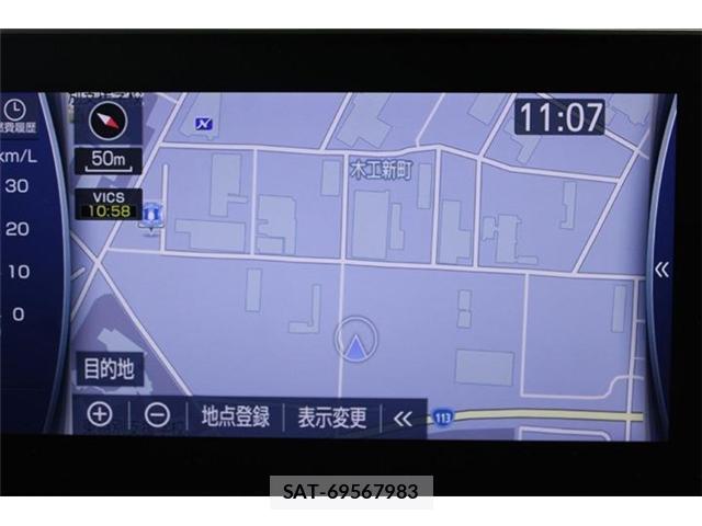 Toyota CROWN 2021-02 8327935-1