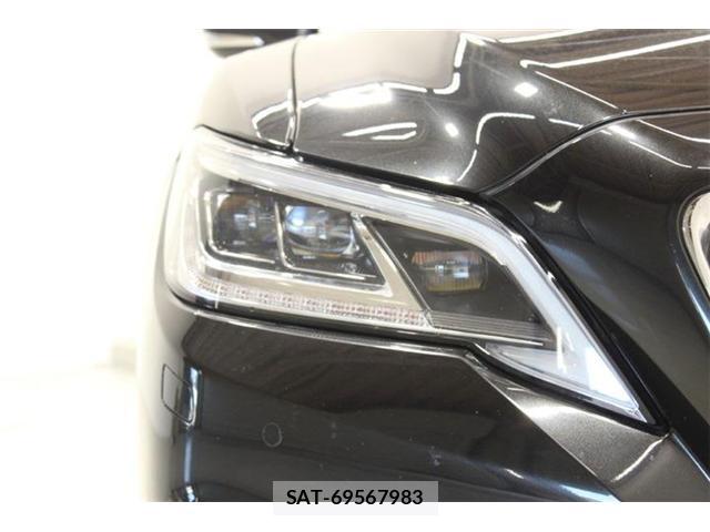 Toyota CROWN 2021-02 8327935-16