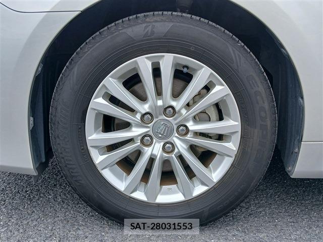 Toyota CROWN 2014-02 8328420-13