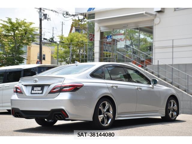 Toyota CROWN 2018-08 8328579-11
