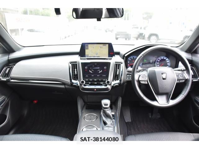 Toyota CROWN 2018-08 8328579-12