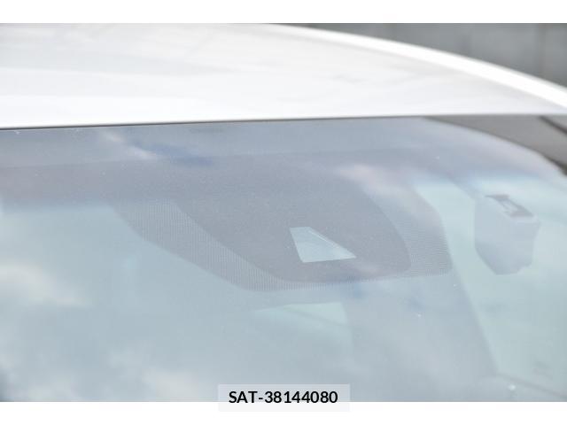 Toyota CROWN 2018-08 8328579-4