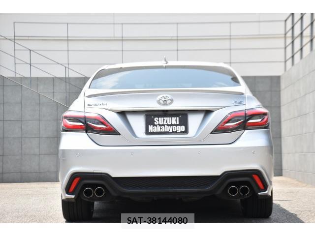 Toyota CROWN 2018-08 8328579-7