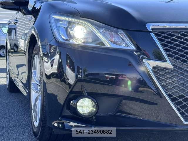 Toyota CROWN 2013-12 8328699-14