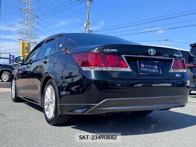 Toyota CROWN 2013-12 8328699-16