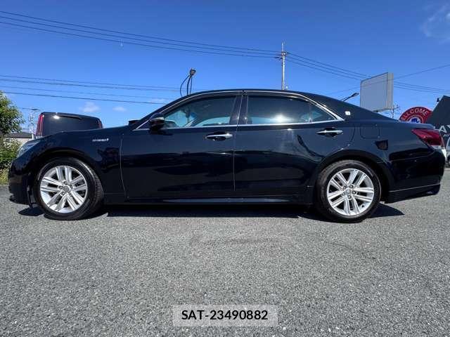 Toyota CROWN 2013-12 8328699-9