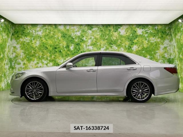 Toyota CROWN 2013-12 8329119-1