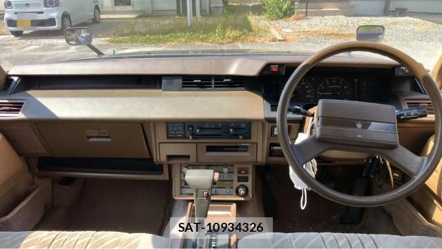 Toyota CROWN 1985-08 8329255-2