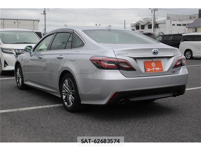 Toyota CROWN 2021-07 8329747-13