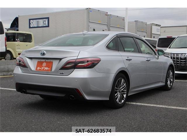 Toyota CROWN 2021-07 8329747-15