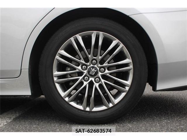 Toyota CROWN 2021-07 8329747-19