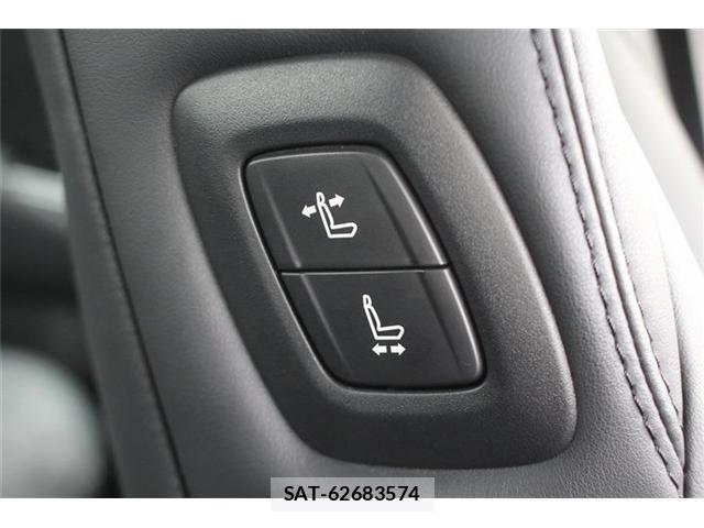 Toyota CROWN 2021-07 8329747-5