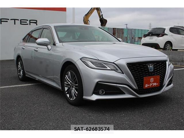 Toyota CROWN 2021-07 8329747-9