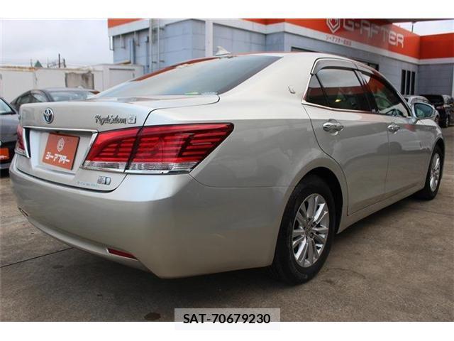 Toyota CROWN 2013-03 8329762-12