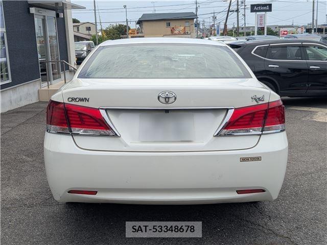 Toyota CROWN 2014-01 8329827-5