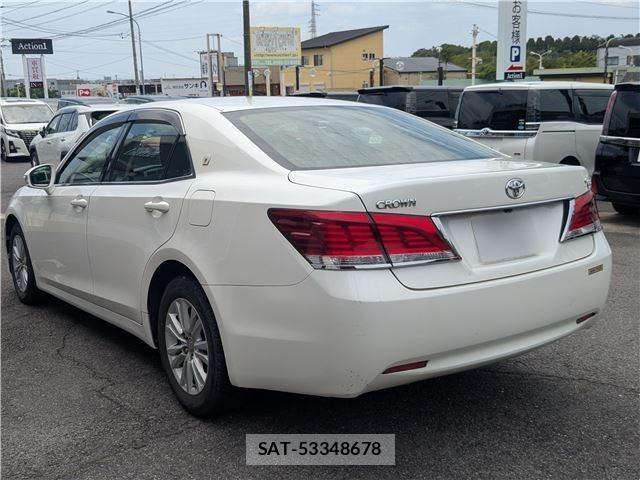 Toyota CROWN 2014-01 8329827-6