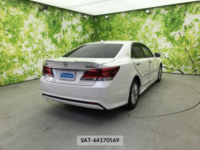 Toyota CROWN 2013-01 8329960-2