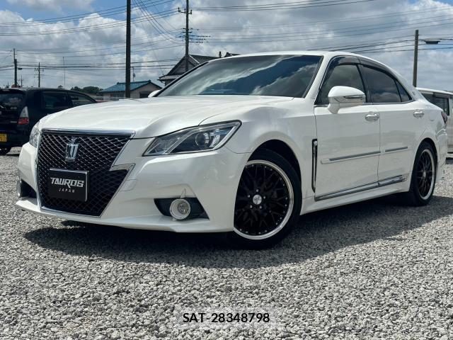 Toyota CROWN 2013-06 8330270-12