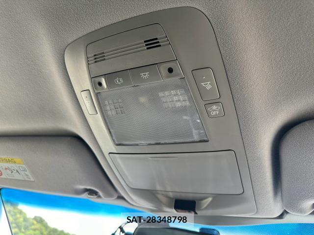 Toyota CROWN 2013-06 8330270-16