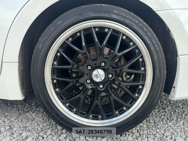 Toyota CROWN 2013-06 8330270-19