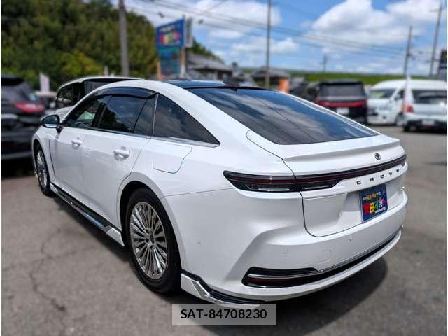Toyota CROWN 2024-05 8330324-11