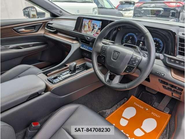 Toyota CROWN 2024-05 8330324-5