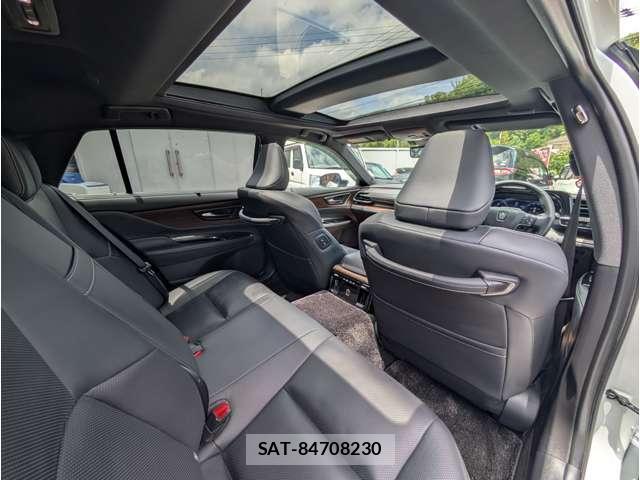 Toyota CROWN 2024-05 8330324-6