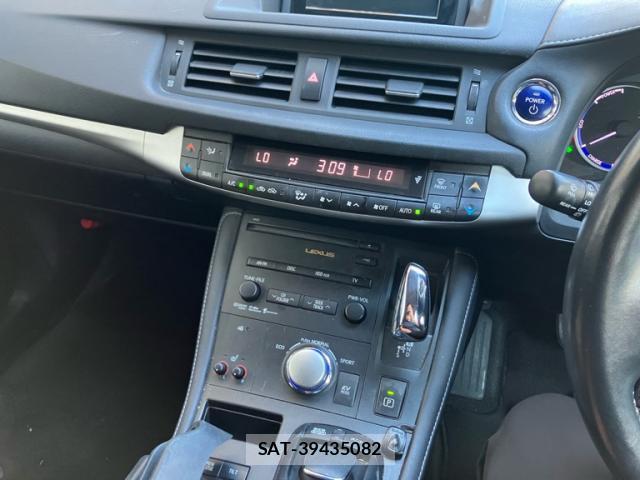 Lexus CT 2011-09 8329160-10