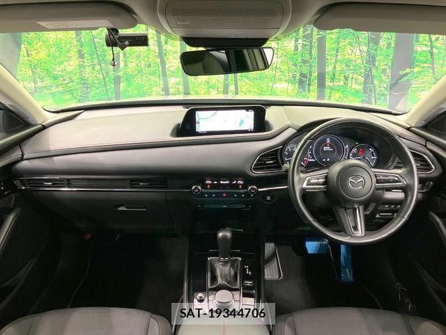 Mazda CX-30 2022-01 8328107-1