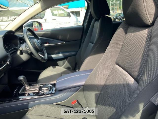 Mazda CX-30 2021-04 8328385-5
